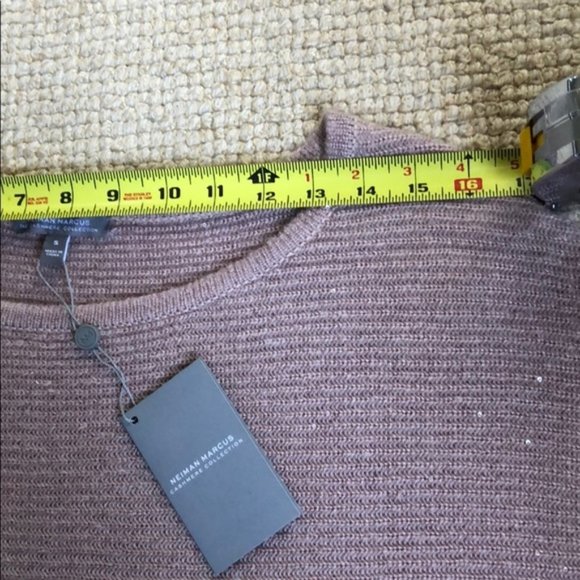 Neiman Marcus dusty rose cashmere dolman sweater - Picture 5 of 8